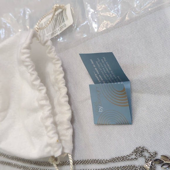 Steel by Design Mother Of Pearl Cross Pendant w / Chain - Picture 5 of 5